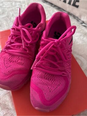 Nike Women's Fuchsia Athletic Running Shoes, Air Max 2015, size 7.5